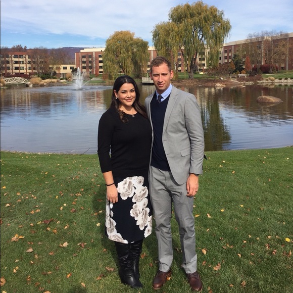 Meet your Posher, Yesi - Picture 4 of 9